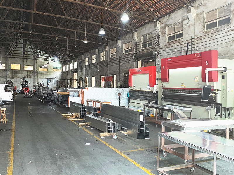 鋁方通車(chē)間 鋁方通車(chē)間